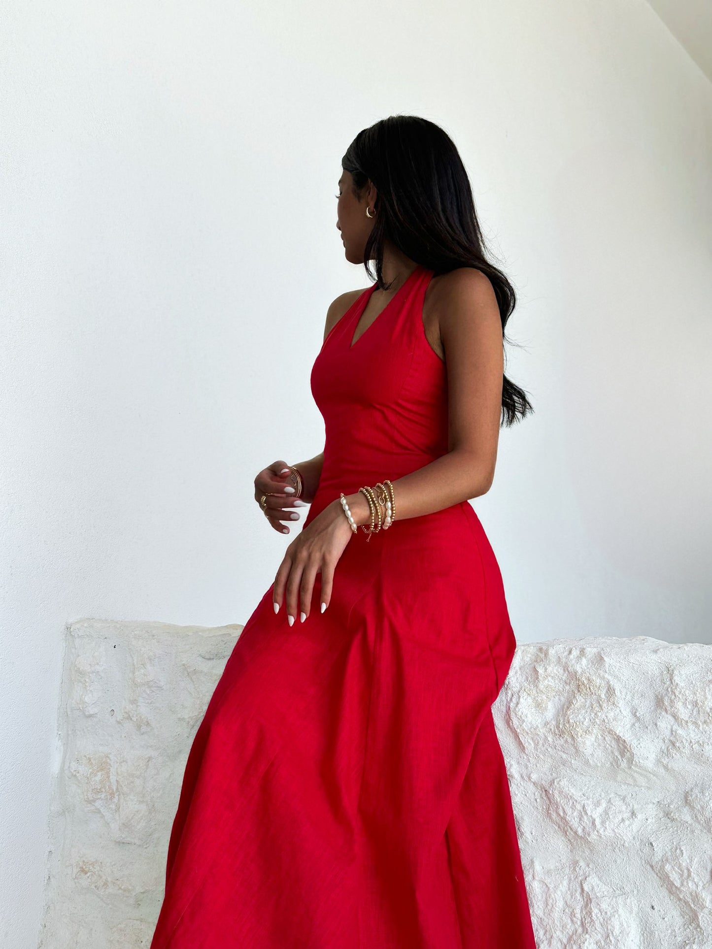 bella in red