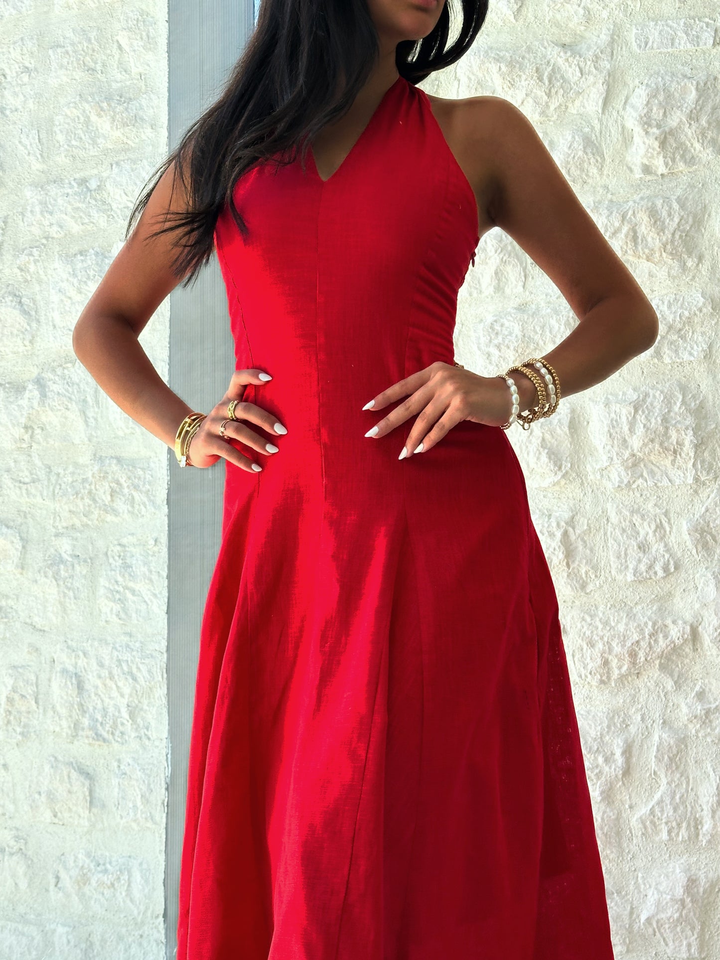 bella in red