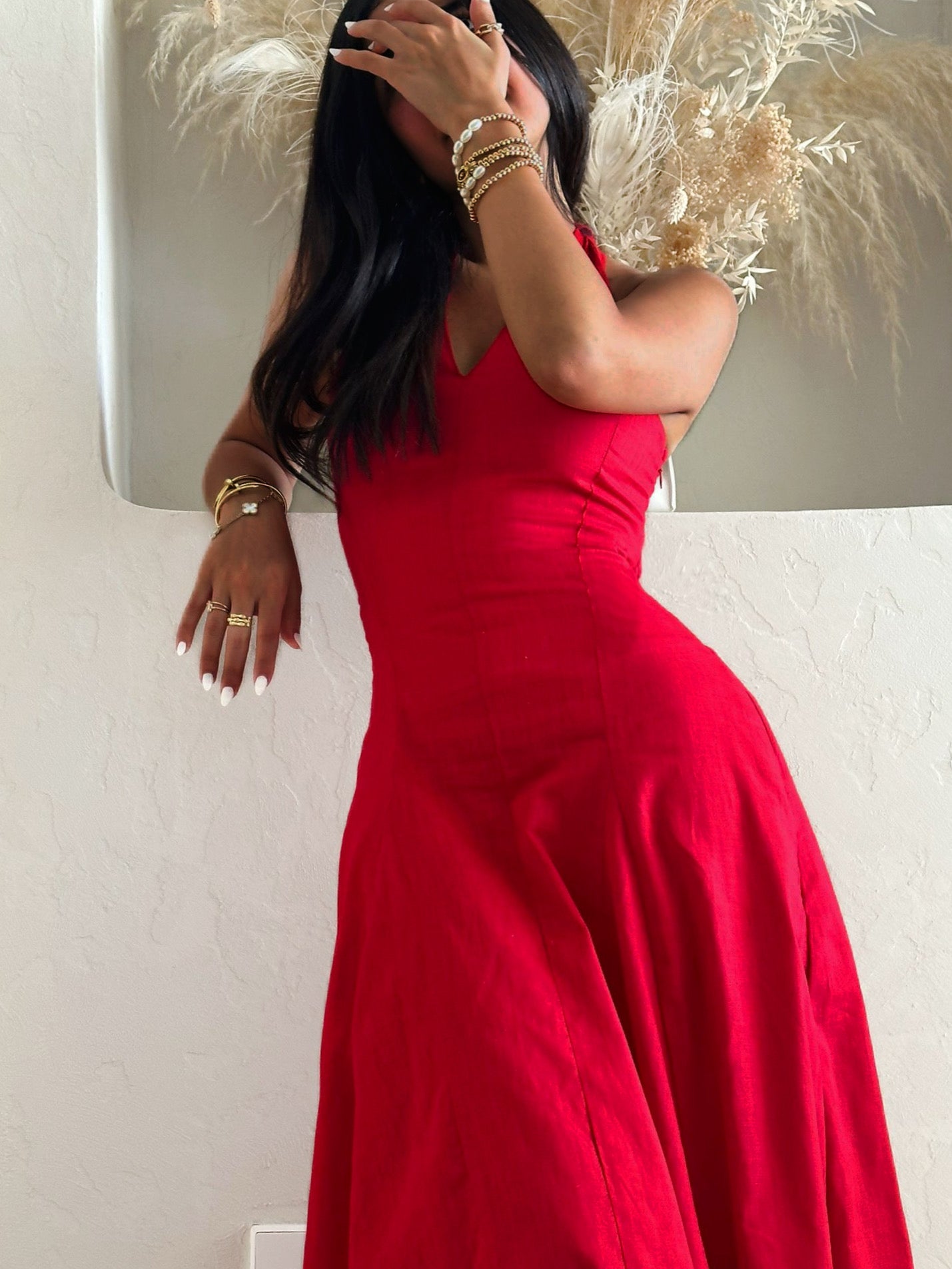 bella in red