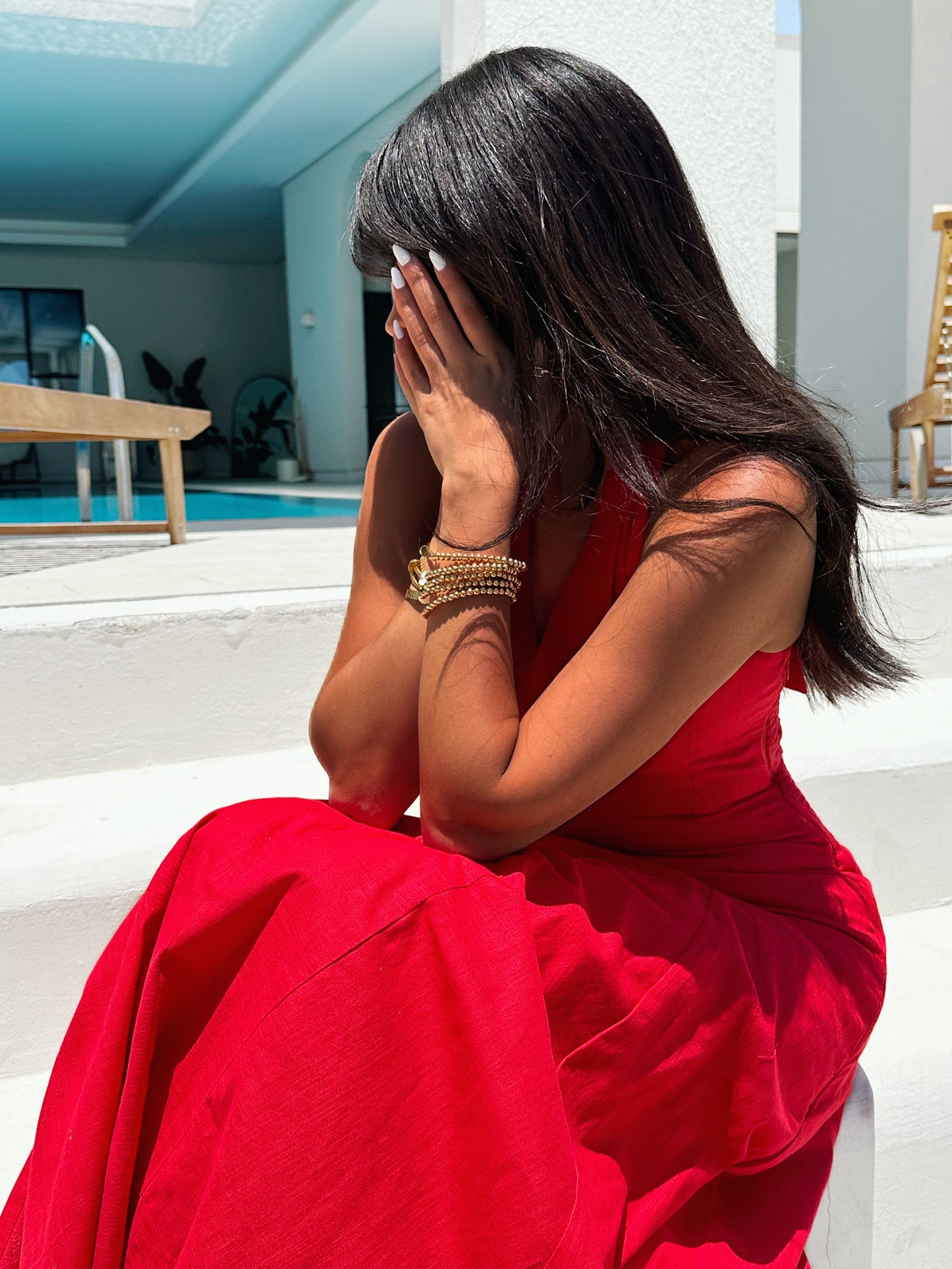bella in red