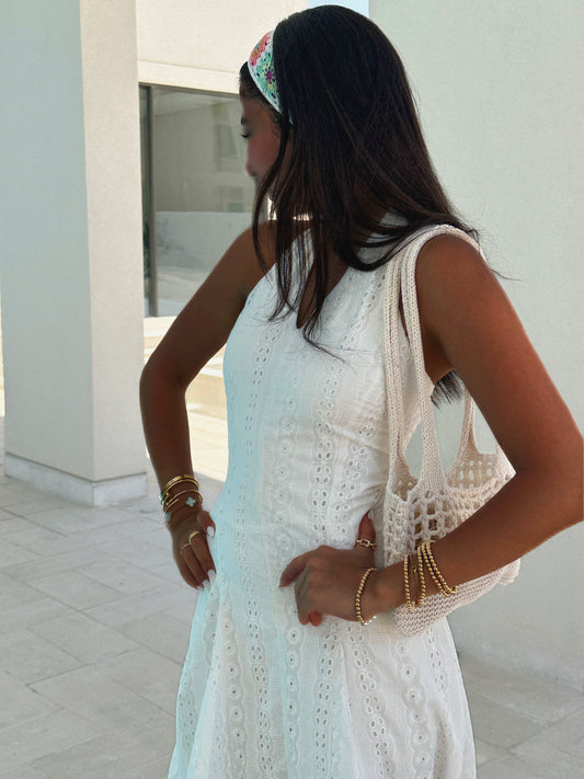 bella in white